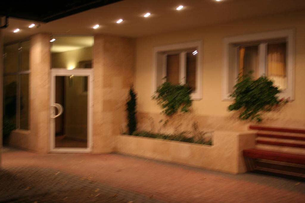 Hotel TenisHouse Marki  Buitenkant foto