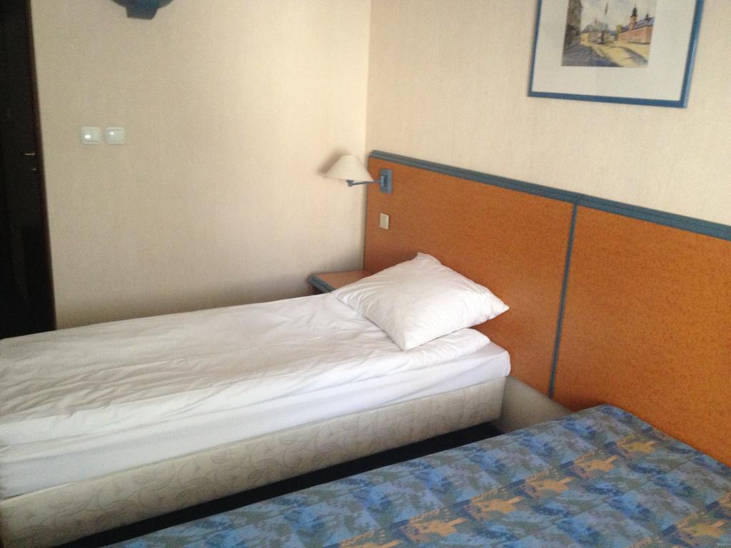 Hotel TenisHouse Marki  Kamer foto