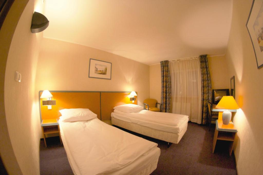 Hotel TenisHouse Marki  Kamer foto